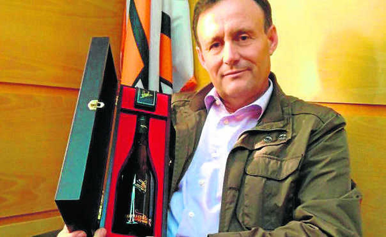 1. Hilario García y su AurumRed Serie Oro. 2. Sandía Densuke. 3. Caviar Almas.