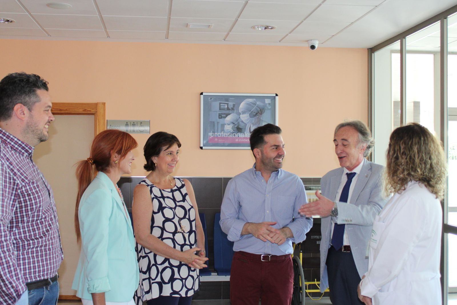 Imagen de la reunión celebrada entre el Delegado de Salud y Familias de la Junta de Andalucía en Granada, Indalecio Sánchez-Montesinos, y el alcalde de Maracena, Noel López