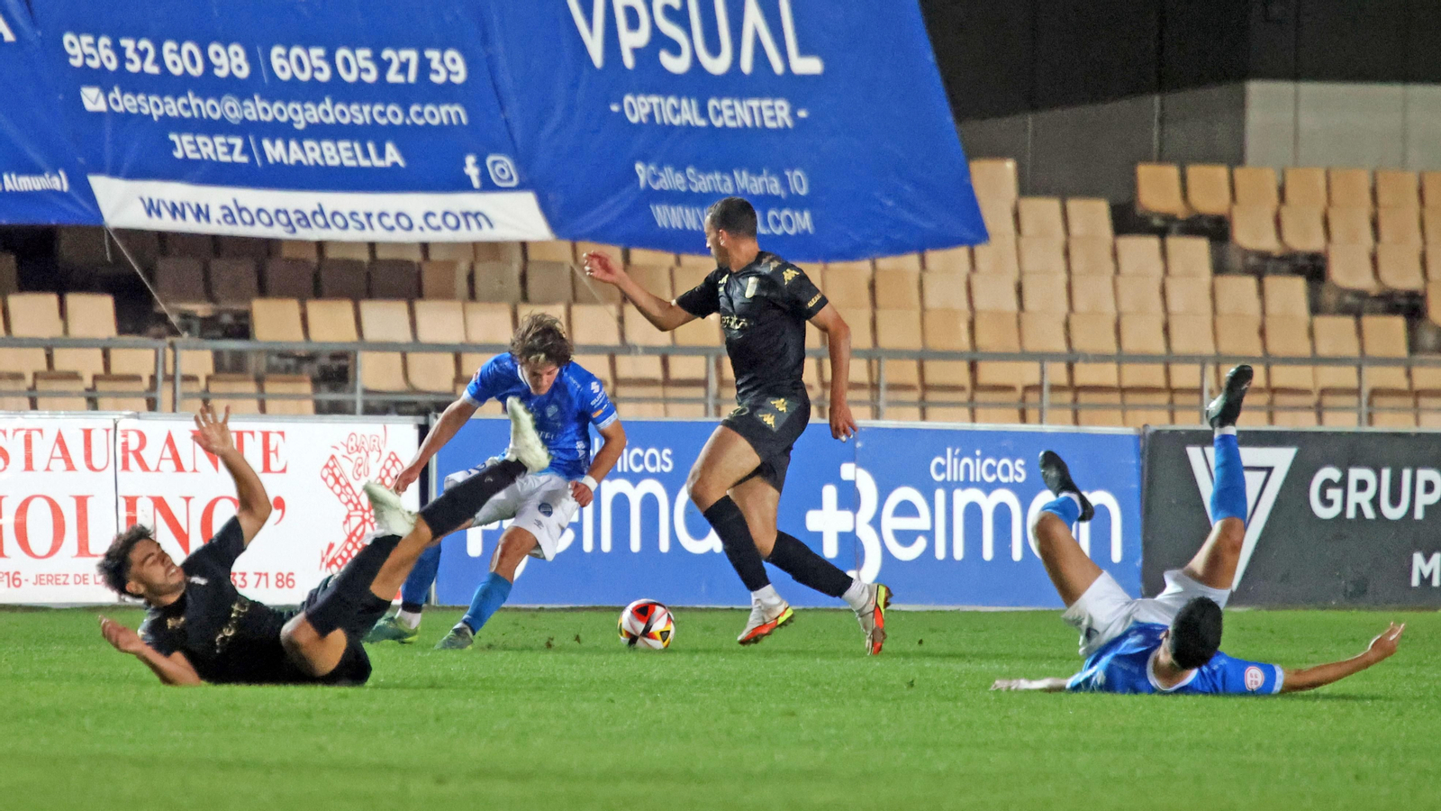 Xerez DFC - Ceuta B en el Municipal de Chapín en Jerez