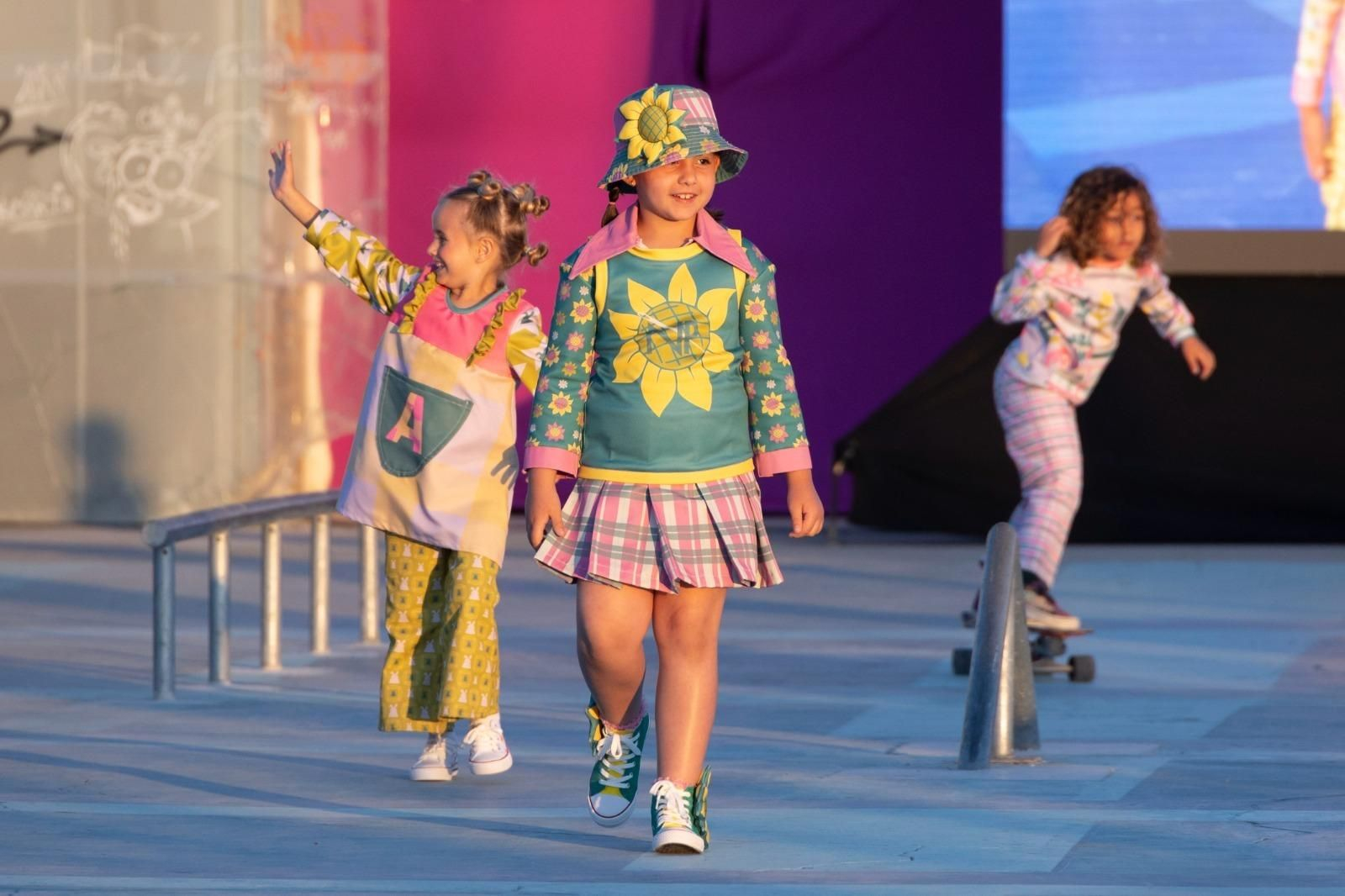 Imágenes  del LUX Fashion Show de la Escuela de Arte de Cádiz