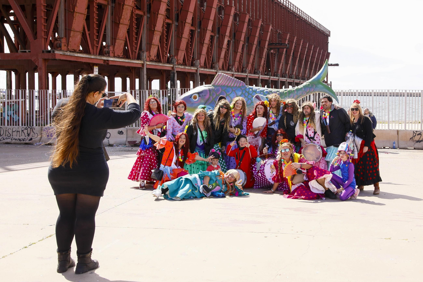 Las imágenes del entierro de la sardina en Almería