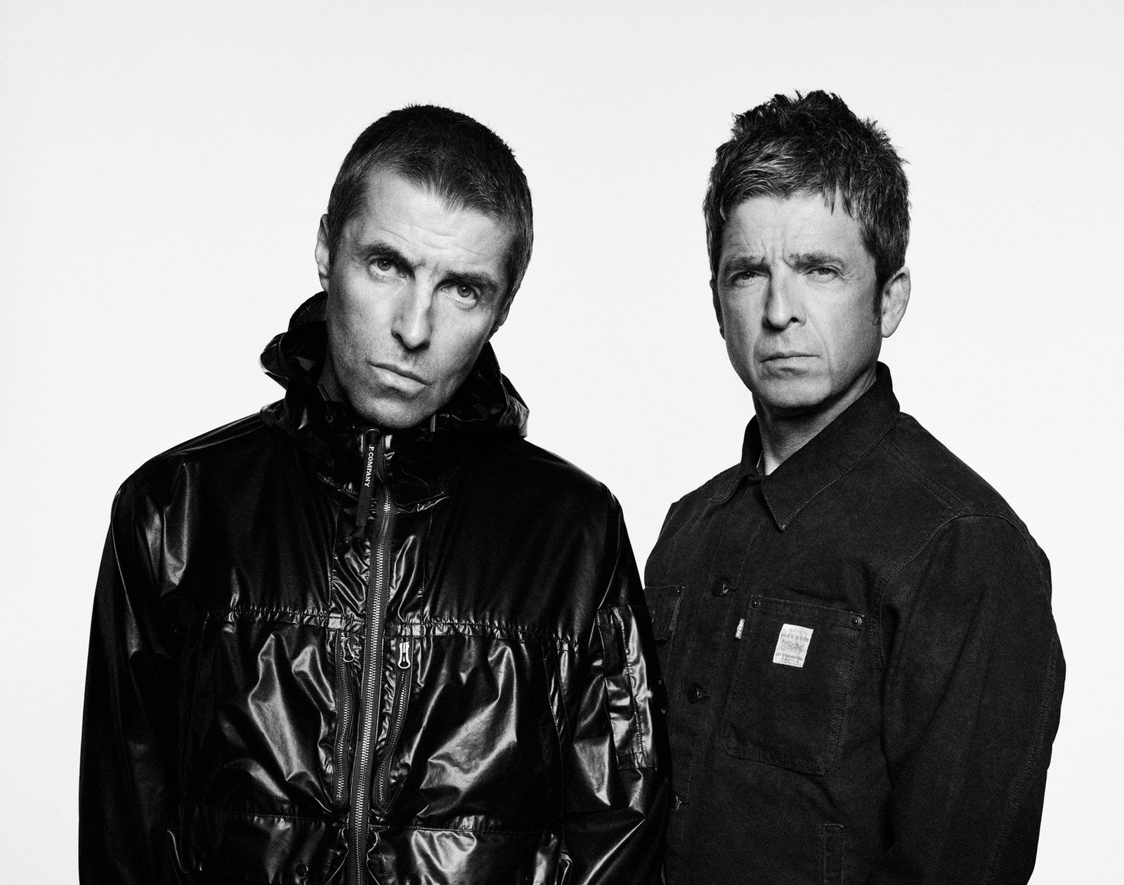 Oasis en una nueva foto oficial