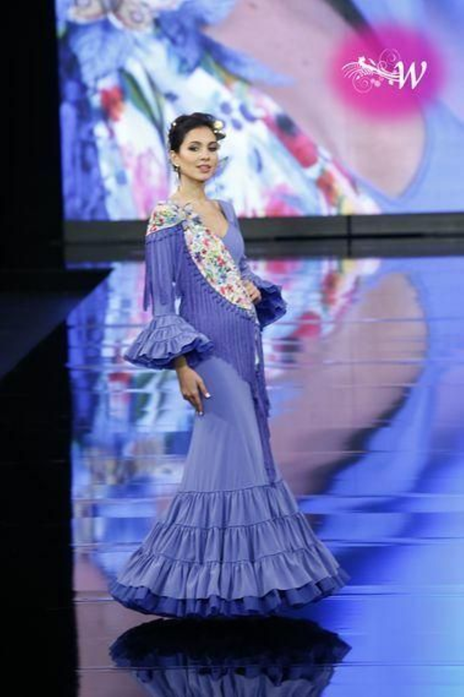 Yolanda Moda Flamenca soprende con 'Firmamento', así es su nueva colección para Simof 2020