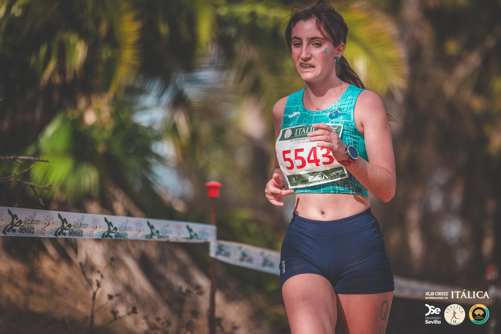 Búscate en las fotos del Cross de Itálica 2025 | 5