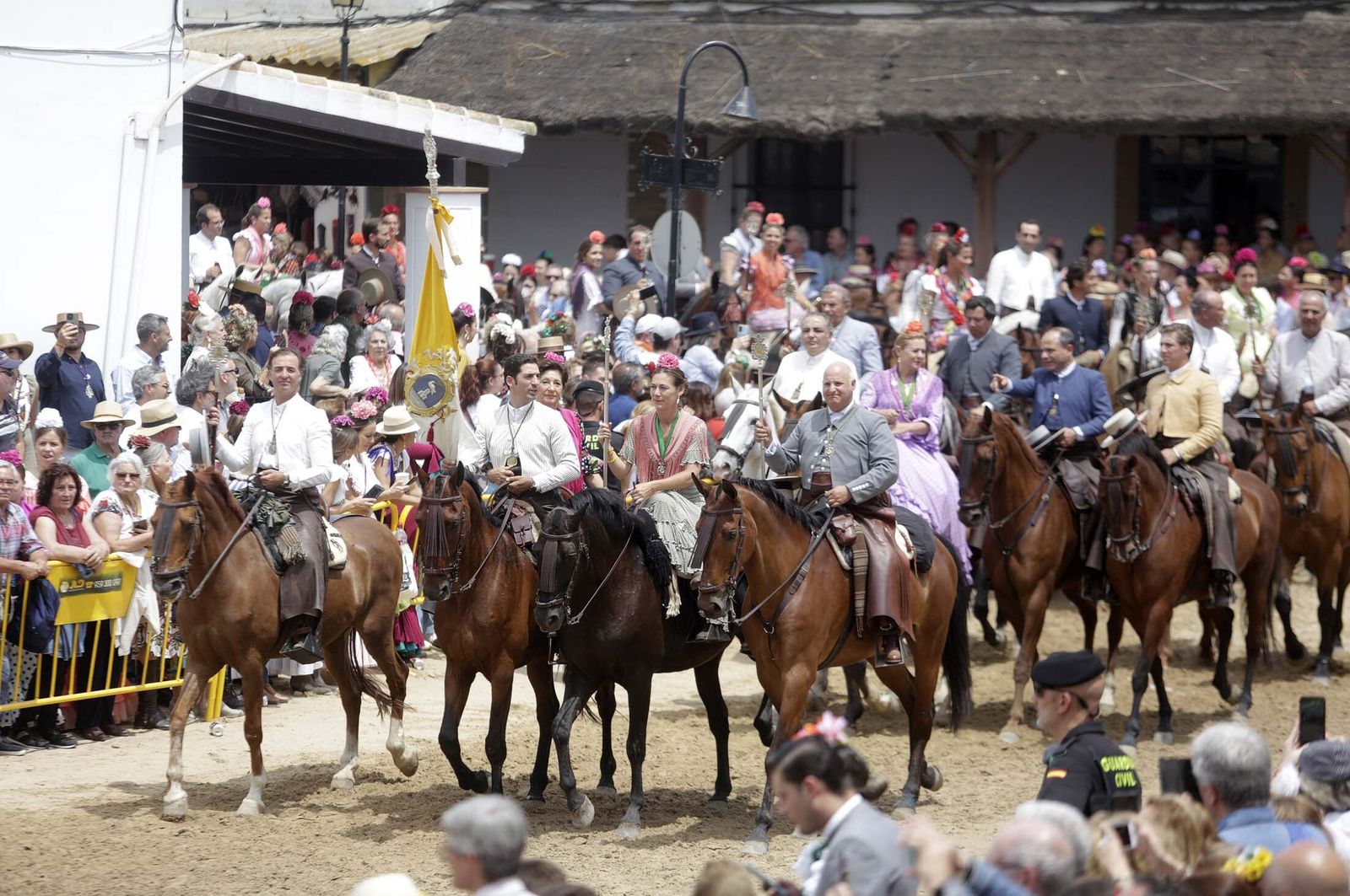 El Rocío 2023: Imágenes de ambiente y presentaciones de las Hermandades