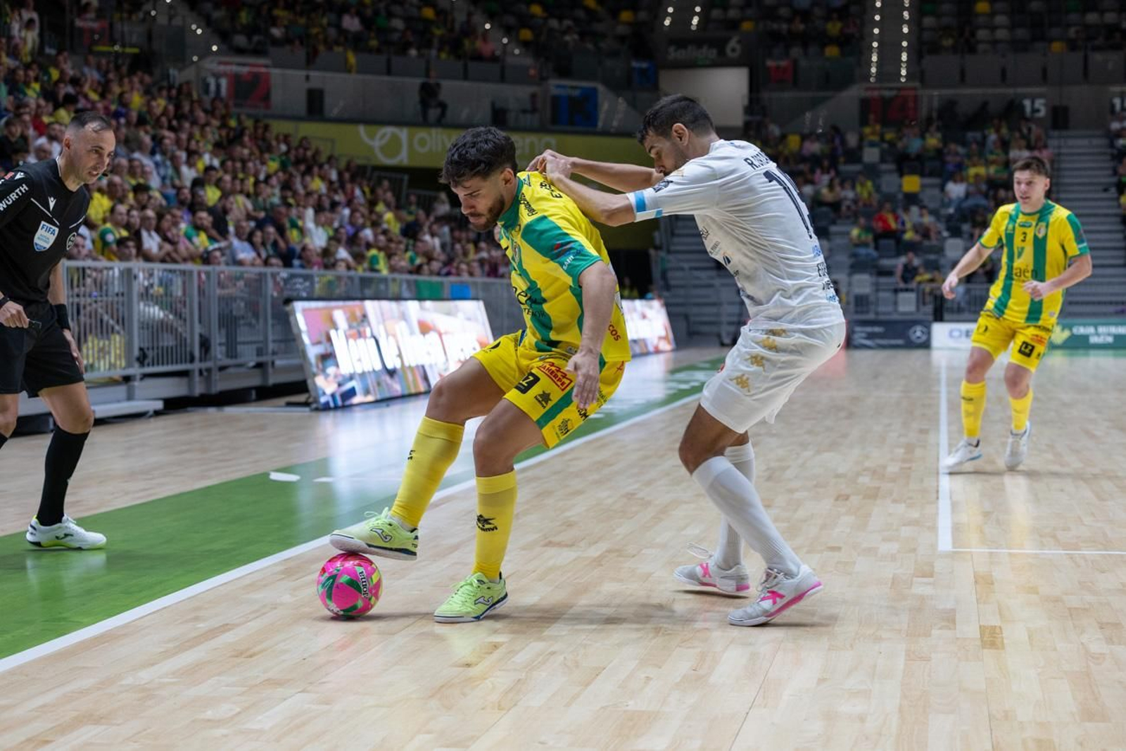 Las mejores imágenes de la amplia victoria del Jaén Paraíso Interior FS sobre O Parrulo Ferrol