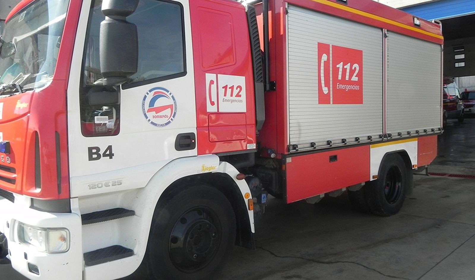 Un camión de bomberos del 112.