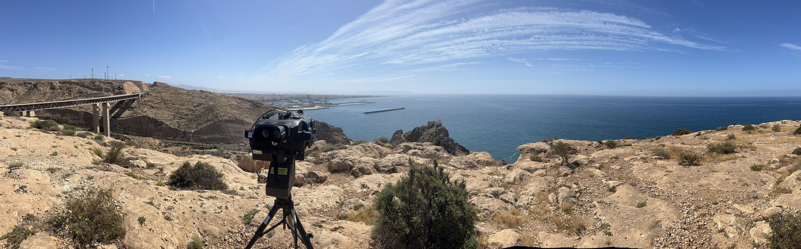 Así se despliegan los obuses en la costa de Almería para defender la soberanía nacional