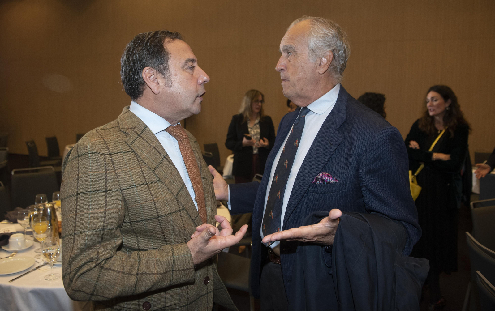 FORO JOLY.  Dña.Carolina España