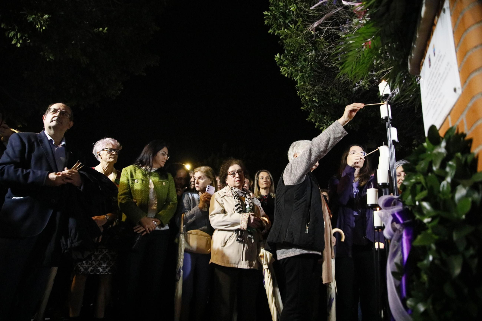 Manifestación por el 25 N en Roquetas de Mar