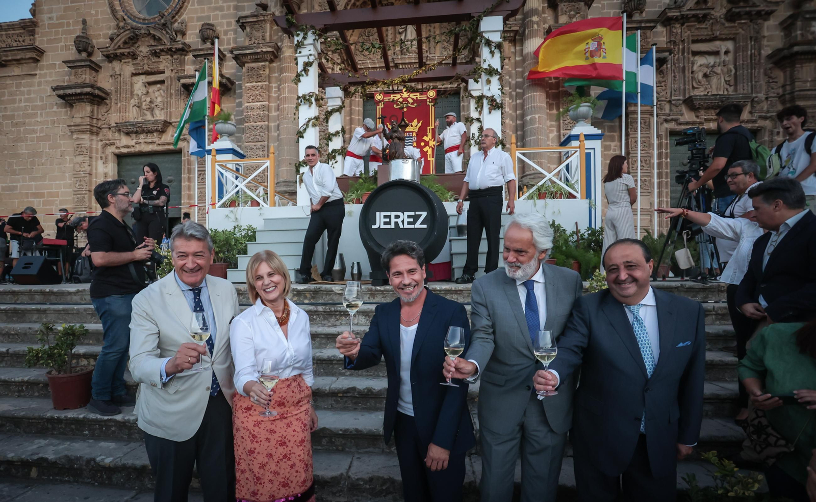 Imágenes de la Pisa de la Uva en la Catedral de Jerez