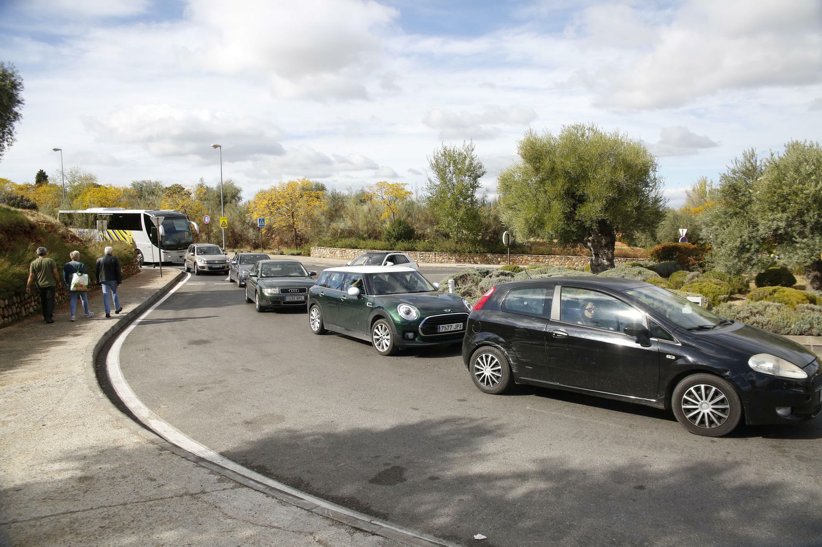 El Día de los Santos en el cementerio de Granadad, en imágenes