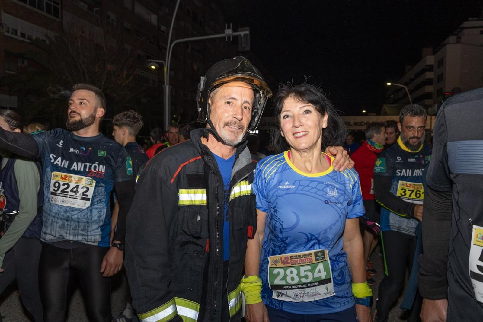 En imágenes: búscate en tu llegada a meta de la Carrera de San Antón 2025 (8)