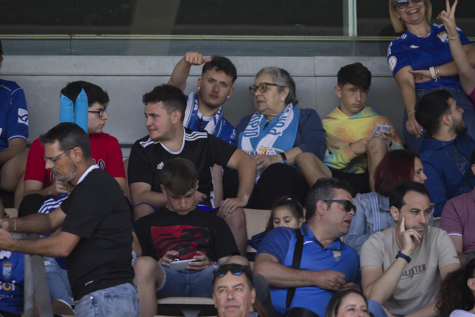 Pedro Pacheco viendo el Xerez CD - Atlético Espeleño en Chapín