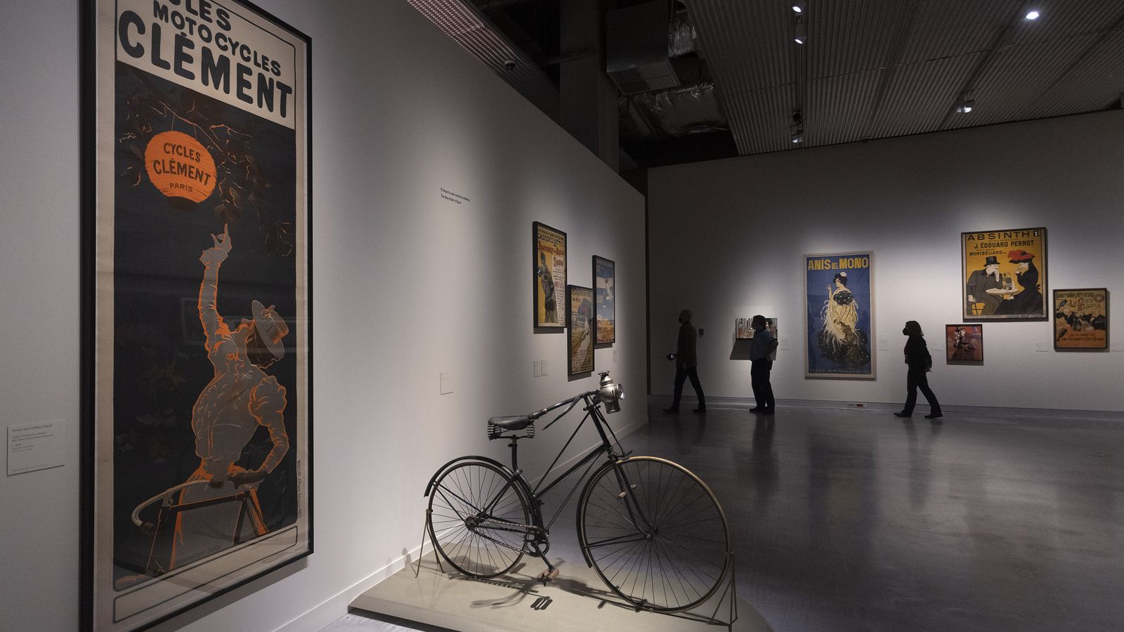 La exposición recoge también algunos objetos de la época.