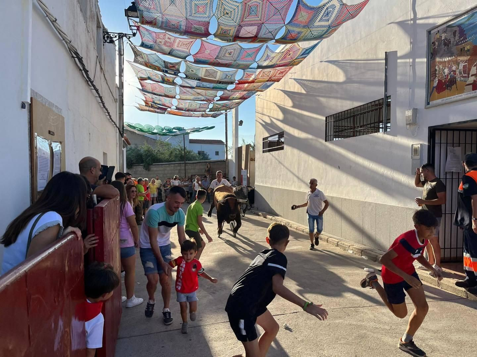 Gran ambiente en el encierro infantil de El Viso, en fotografías Gran ambiente en el encierro infantil de El Viso, en fotografías