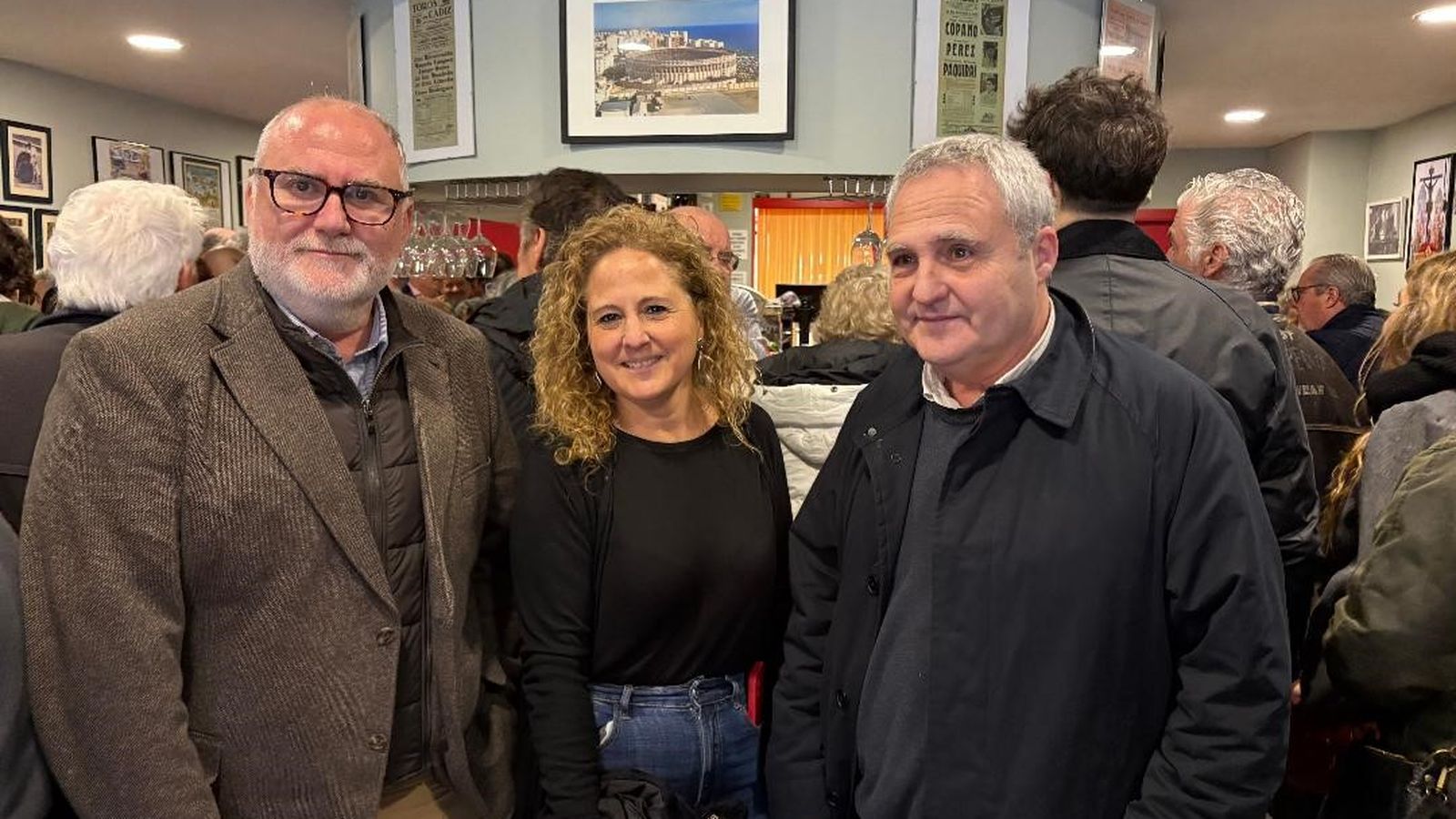 Antonio Grimaldi con los hermanos Marian y Antonio Reina Fernandez-Trujilo.