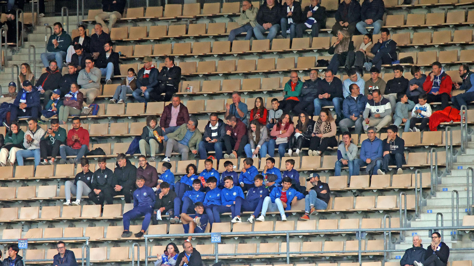 Búscate en el Xerez DFC - Ceuta B en el Municipal de Chapín en Jerez