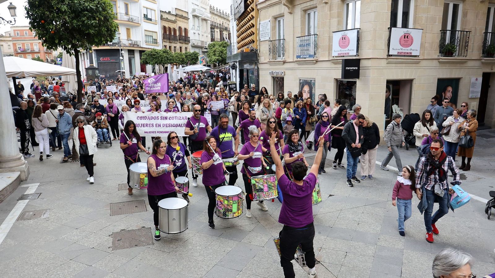 Imágenes de la manifestación en Jerez por el Día Internacional de las Mujeres