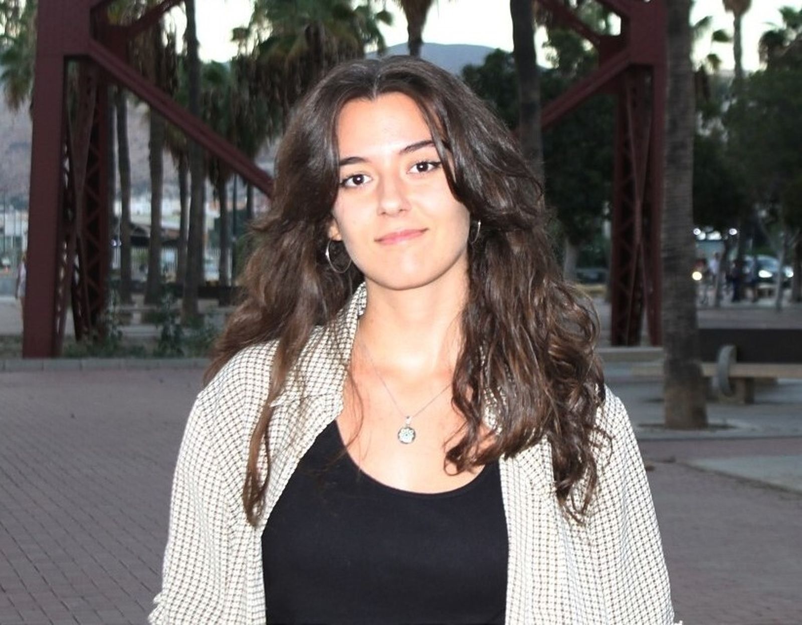 Nuria Ortega Riba, poeta.