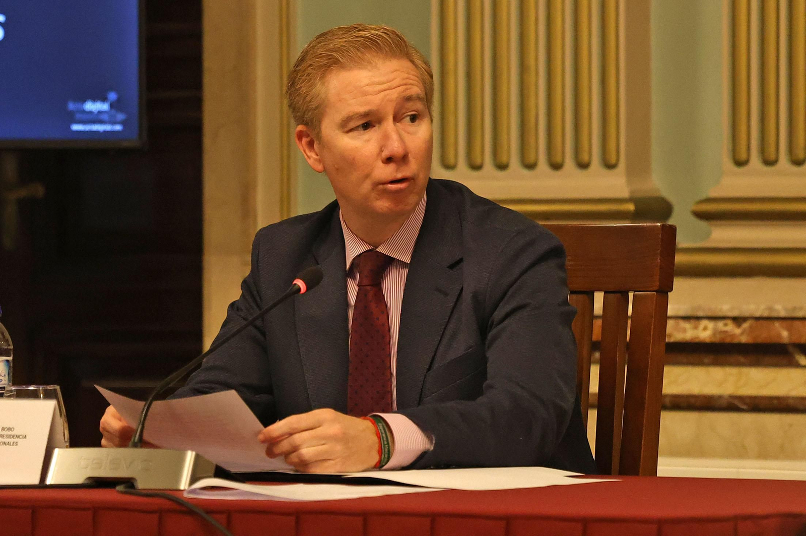 Imágenes de la celebración del Pleno Extraordinario de Honores y Distinciones 2025 en Huelva