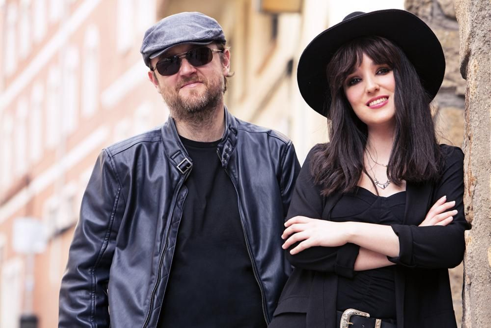 La formación isleña Random Thinkhings.