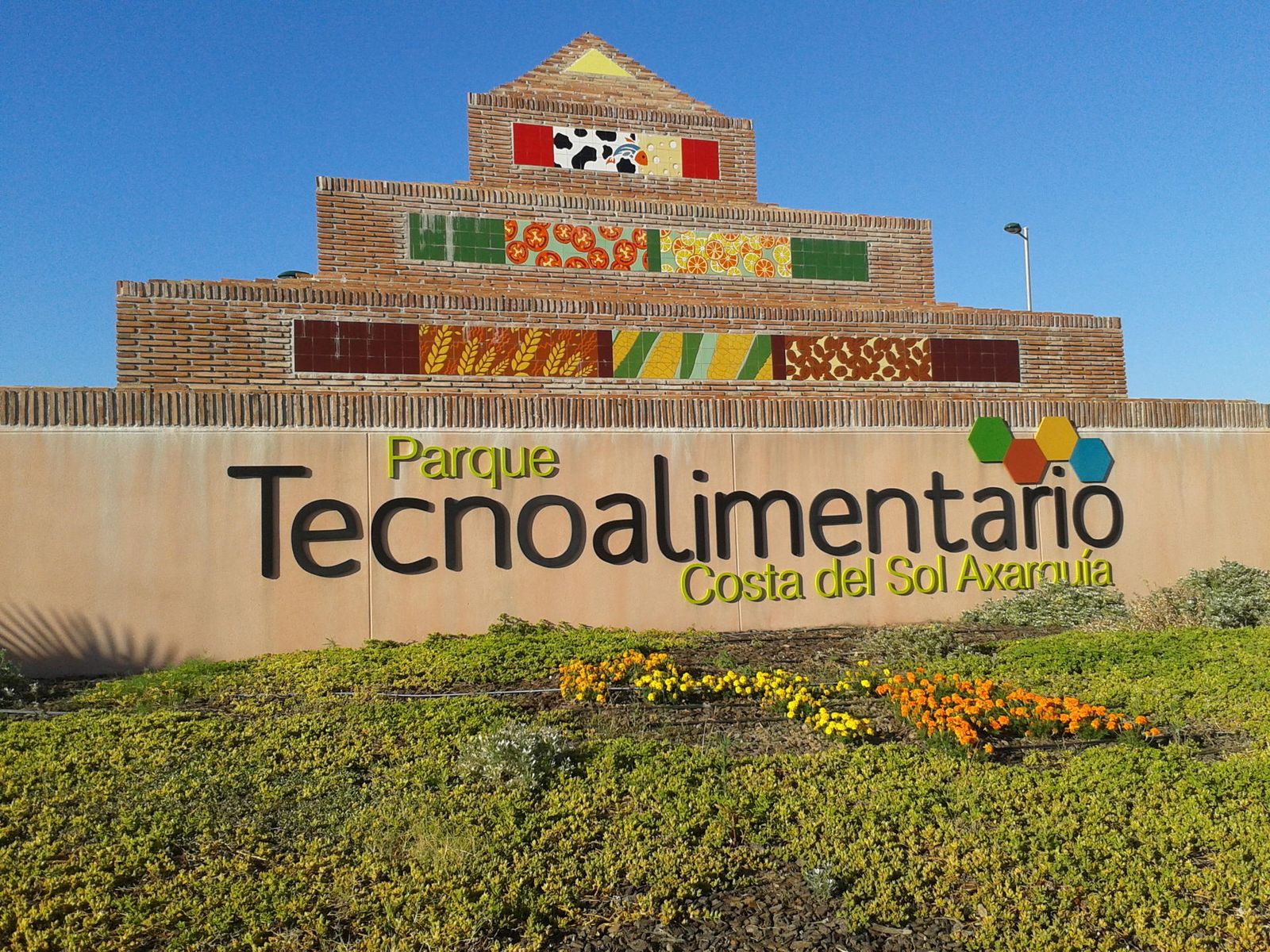 Entrada al TGecnoalimentario.