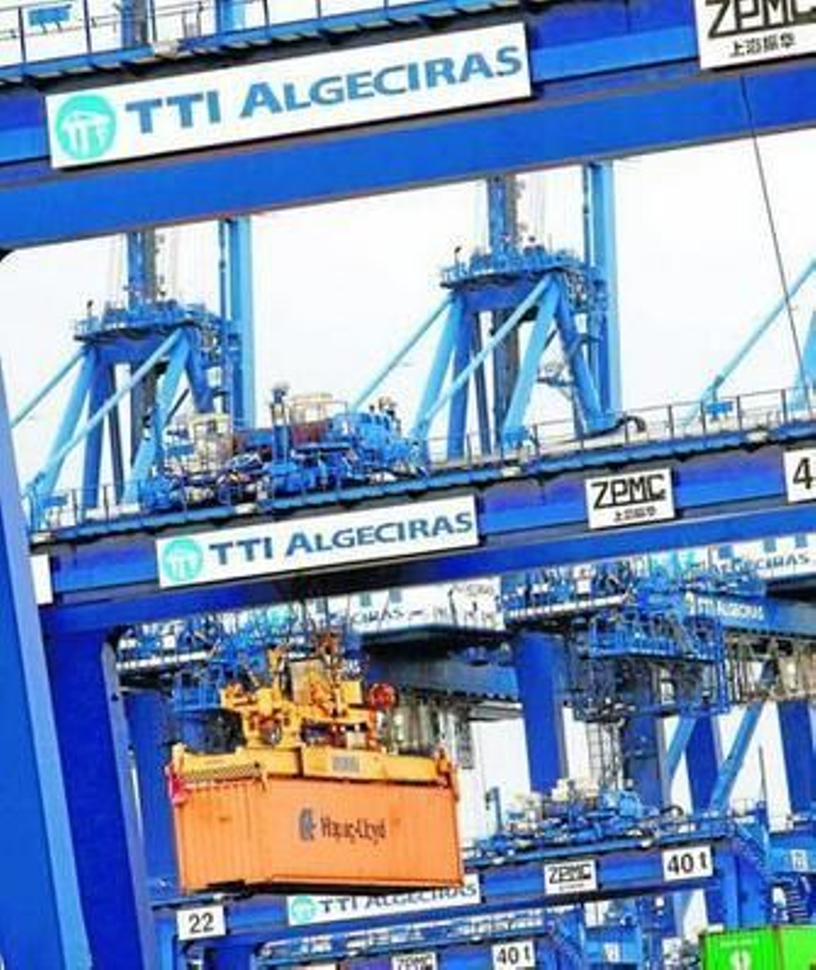 Una imagen de una de las terminales de contenedores del puerto de Algeciras.