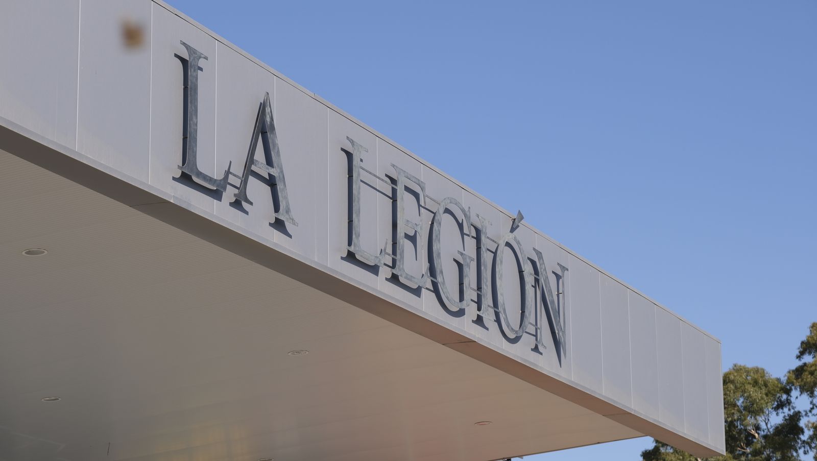 Imágenes de la visita de la Ministra de Defensa Margarita Robles a la Brigada Alfonso XIII de La Legión