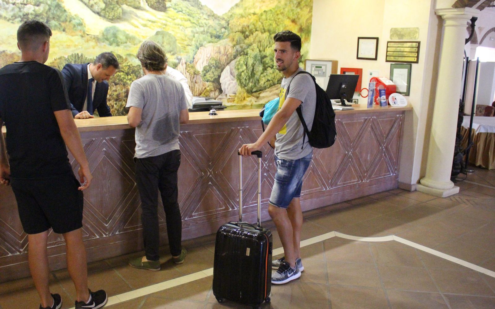 Juan Carlos Real llegó ayer al 'stage' del Almería en Benahavís desde el vecino del Tenerife en Marbella.