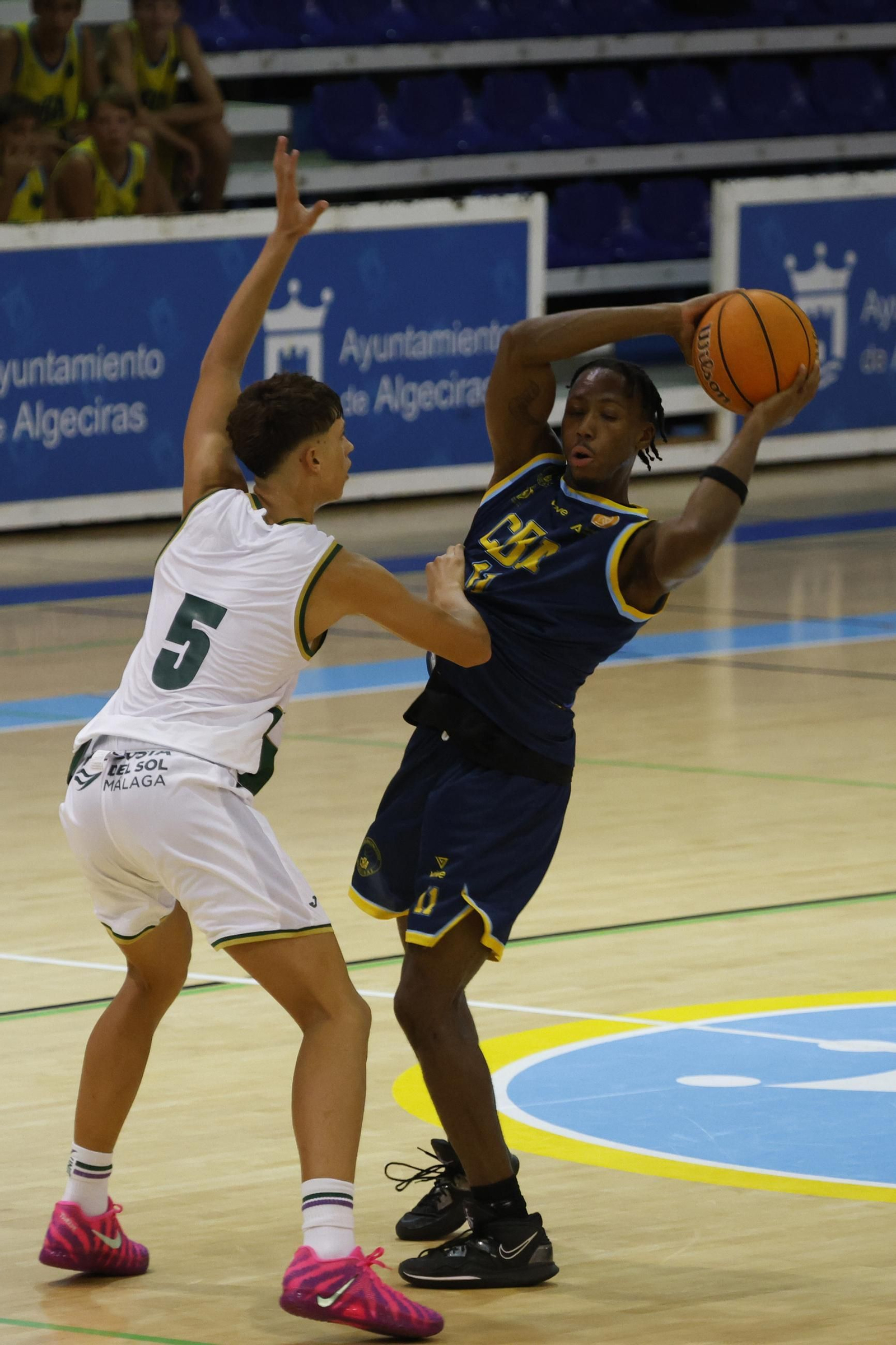 Fotos del I Torneo Ciudad de Algeciras frente al filial de Unicaja