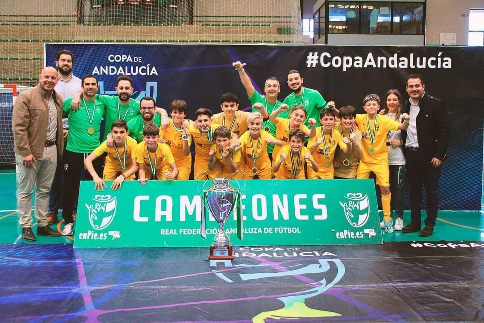 La selección gaditana alevín que se proclamó campeona de Andalucía.