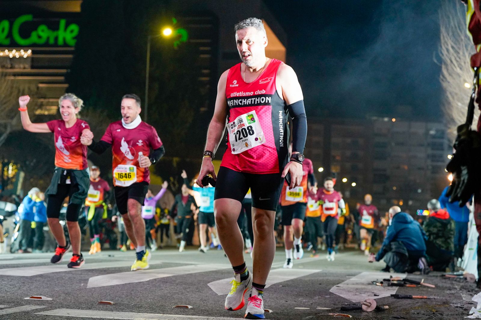 En imágenes: búscate en tu llegada a meta de la Carrera de San Antón 2026 (14)