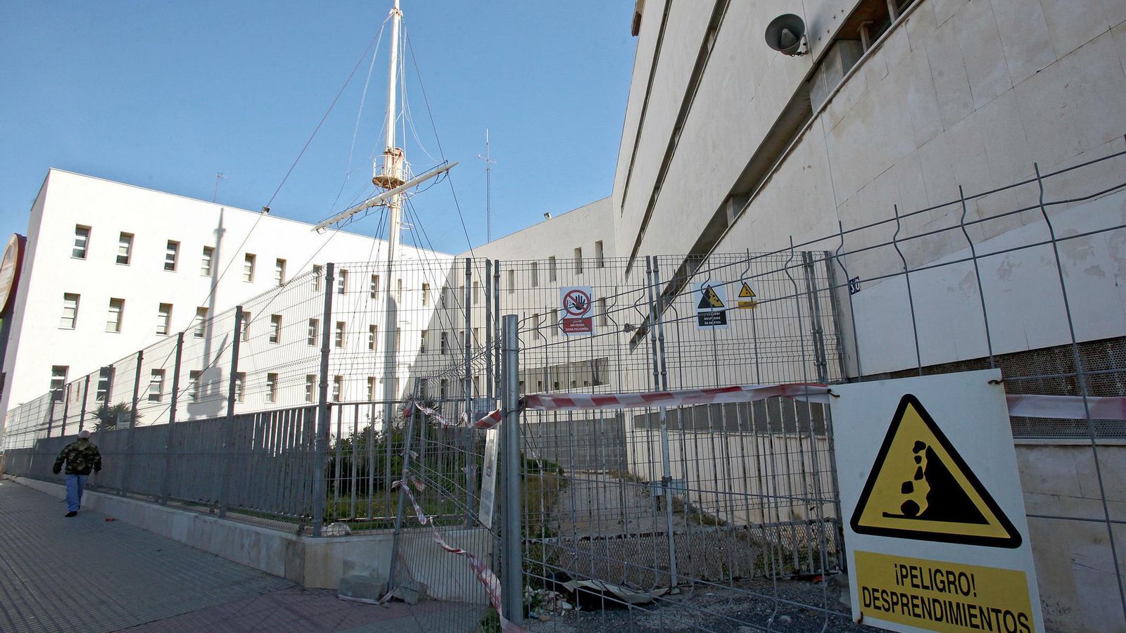 Exterior de la Escuela de Náutica