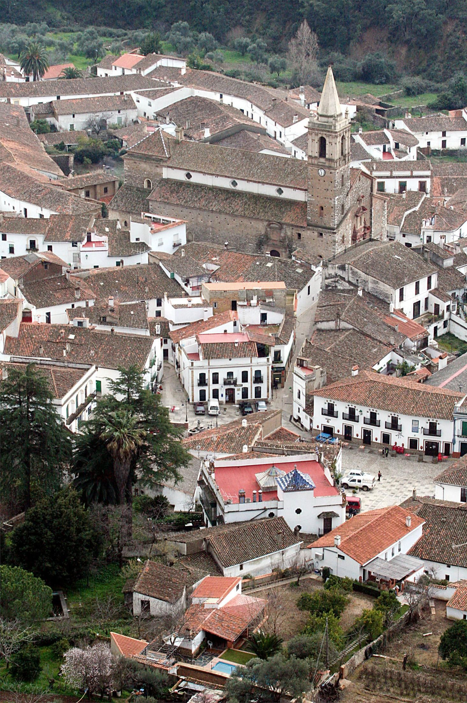 Alájar vista desde la Peña de Arias Montano.
