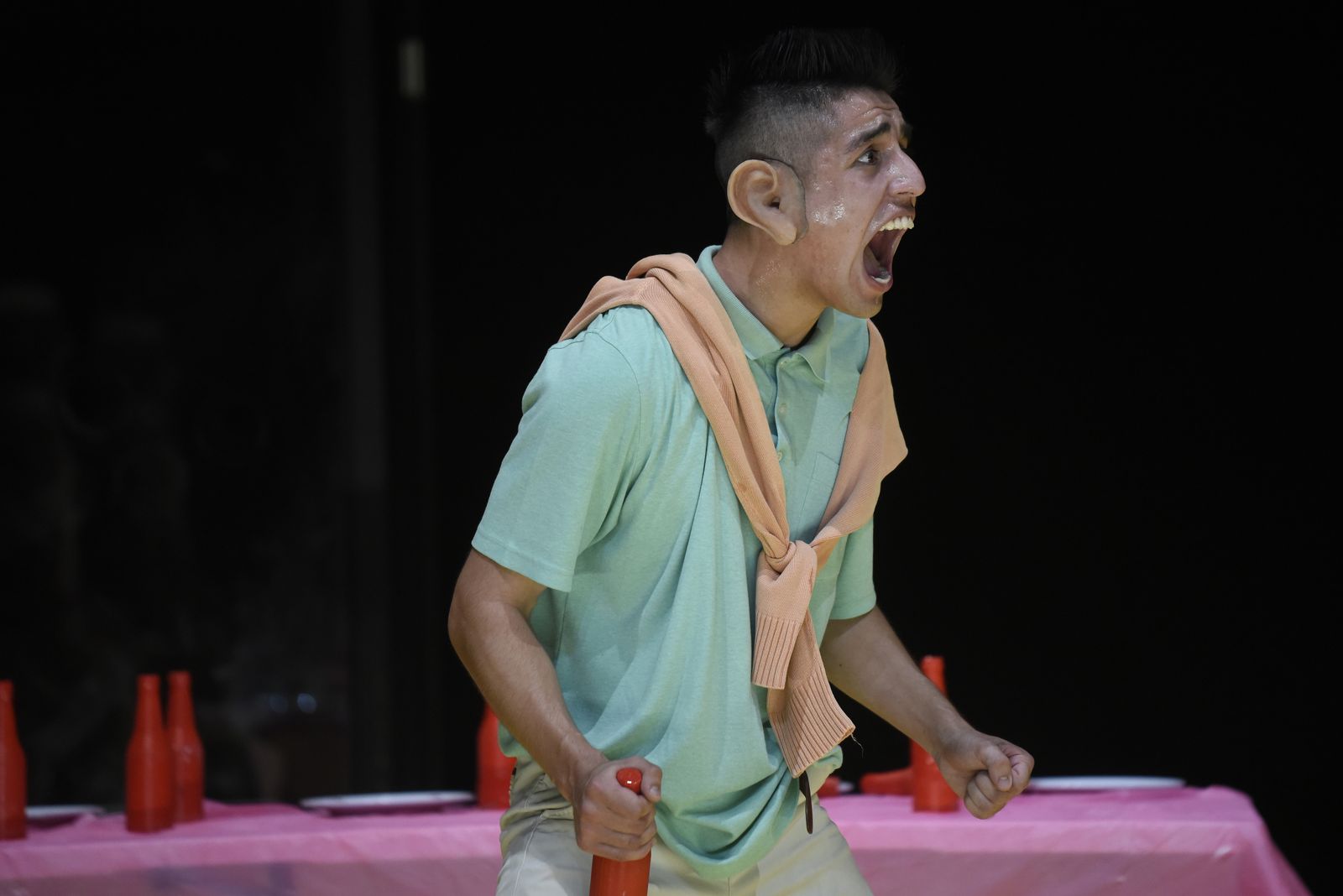 Imágenes del pase gráfico de la obra de La Resentida Oasis de la impunidad