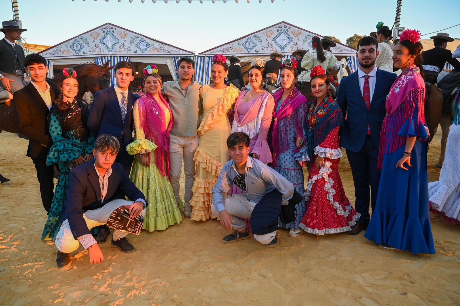 Imágenes del ambiente nocturno del 11 de octubre en la Feria del Caballo 2025