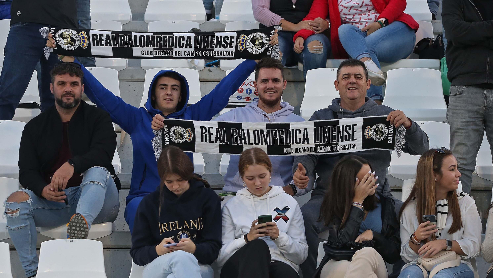 Búscate durante el Balona - Sevilla Atlético en el Ciudad de La Línea