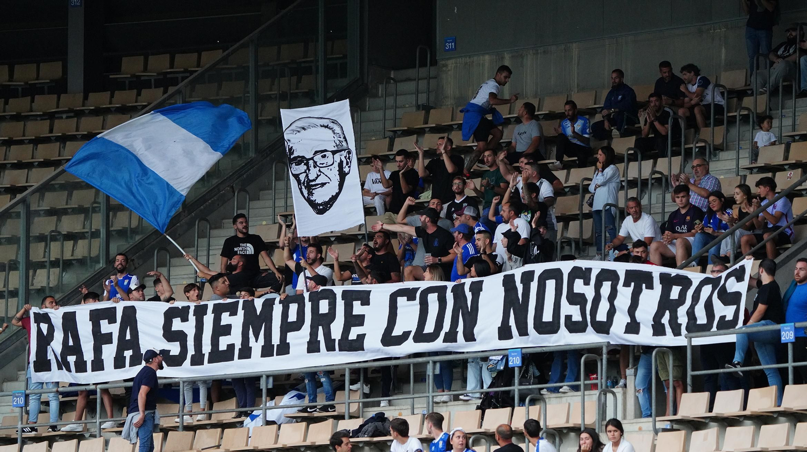 Búscate en el partido Xerez CD - Coria