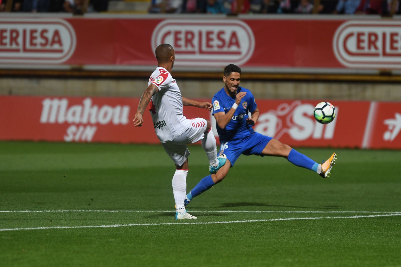 Las imágenes del Cultural Leonesa-Almería