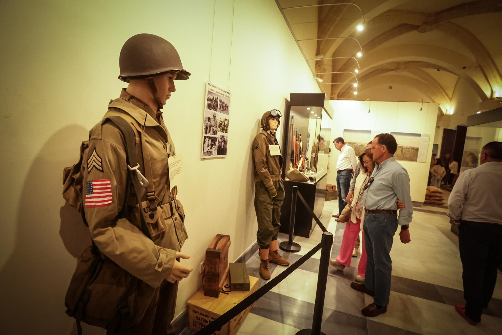 Imágenes de la exposición de maquetas de la II Guerra Mundial en los Claustros de Jerez Imágenes de la exposición de maquetas de la II Guerra Mundial en los Claustros de Jerez