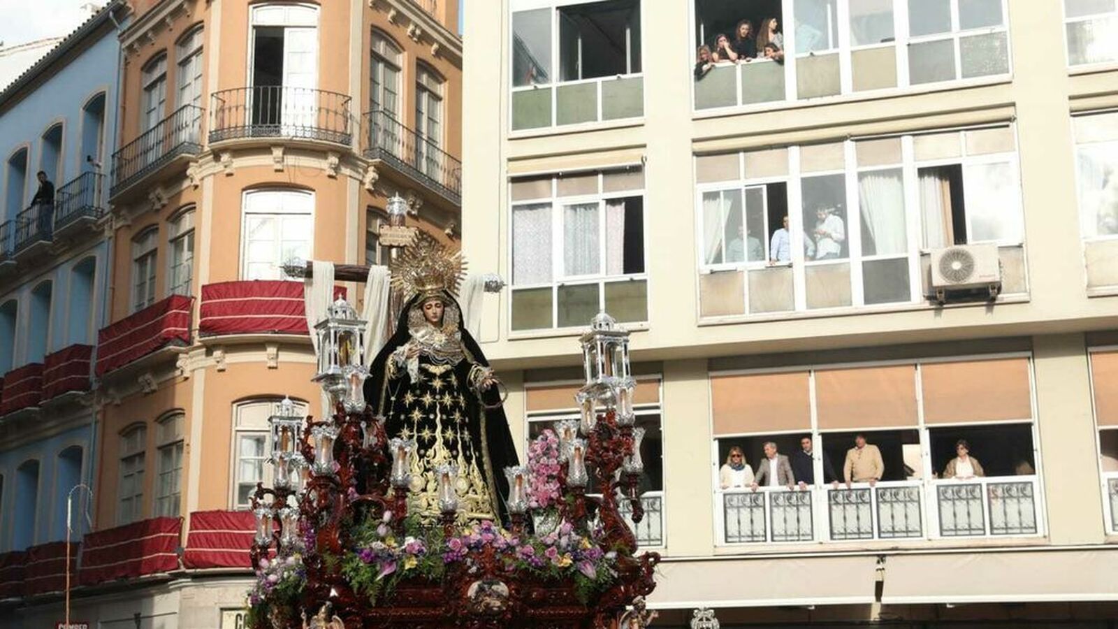 Virgen de los Dolores en su Amparo y Misericordia.