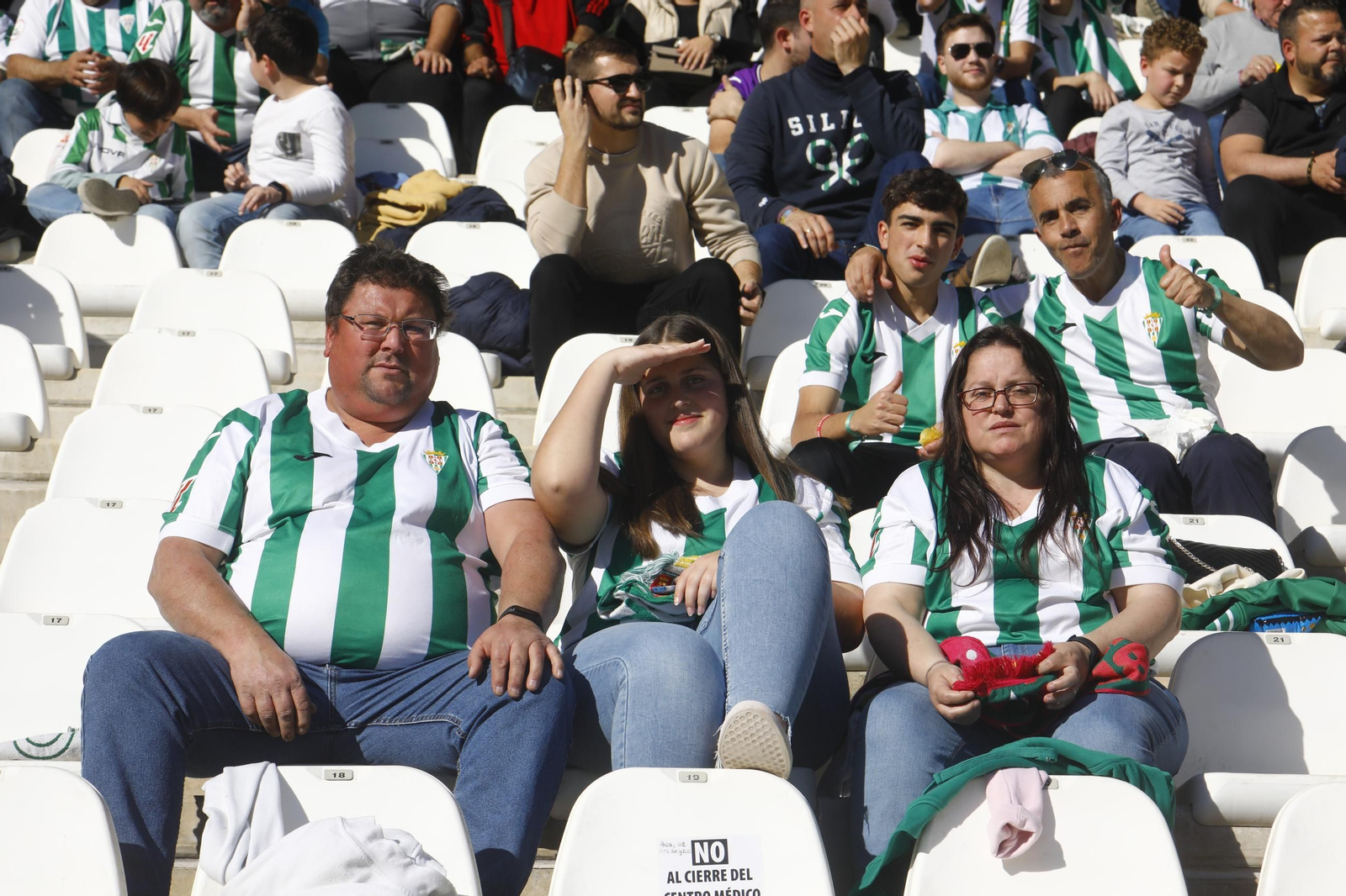 Las mejores fotos del ambiente en el Córdoba CF - Huesca disputado en El Arcángel
