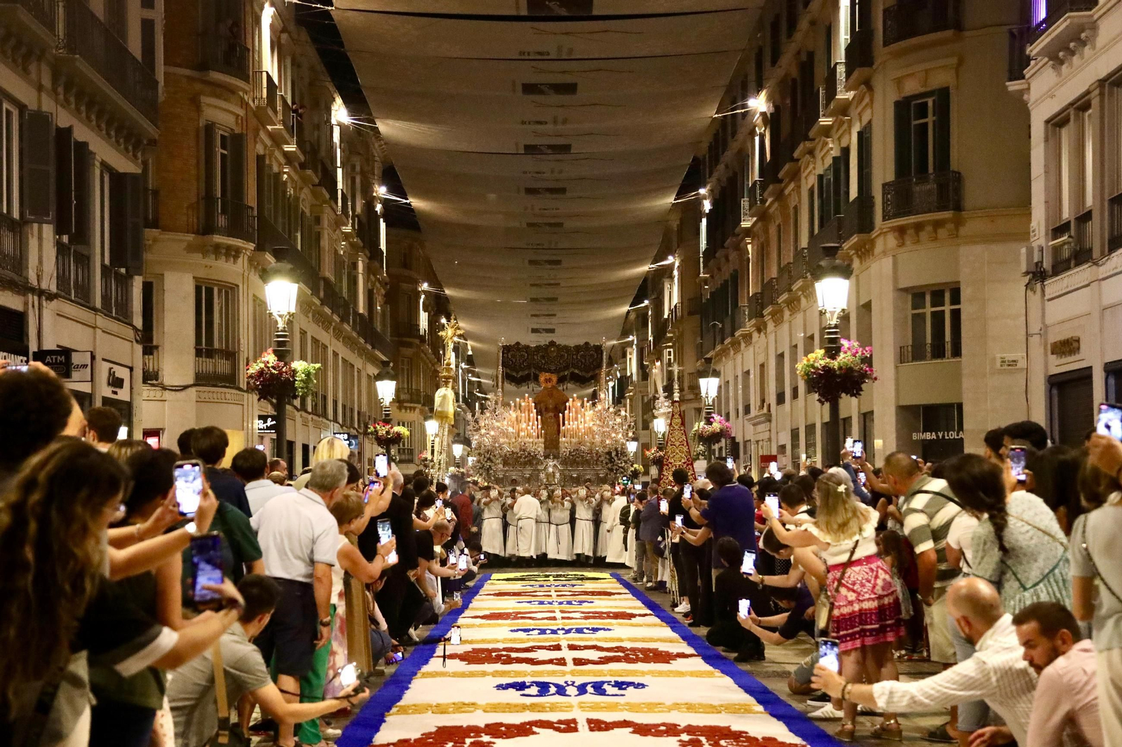 La procesión de la Virgen de la Paz, en fotos
