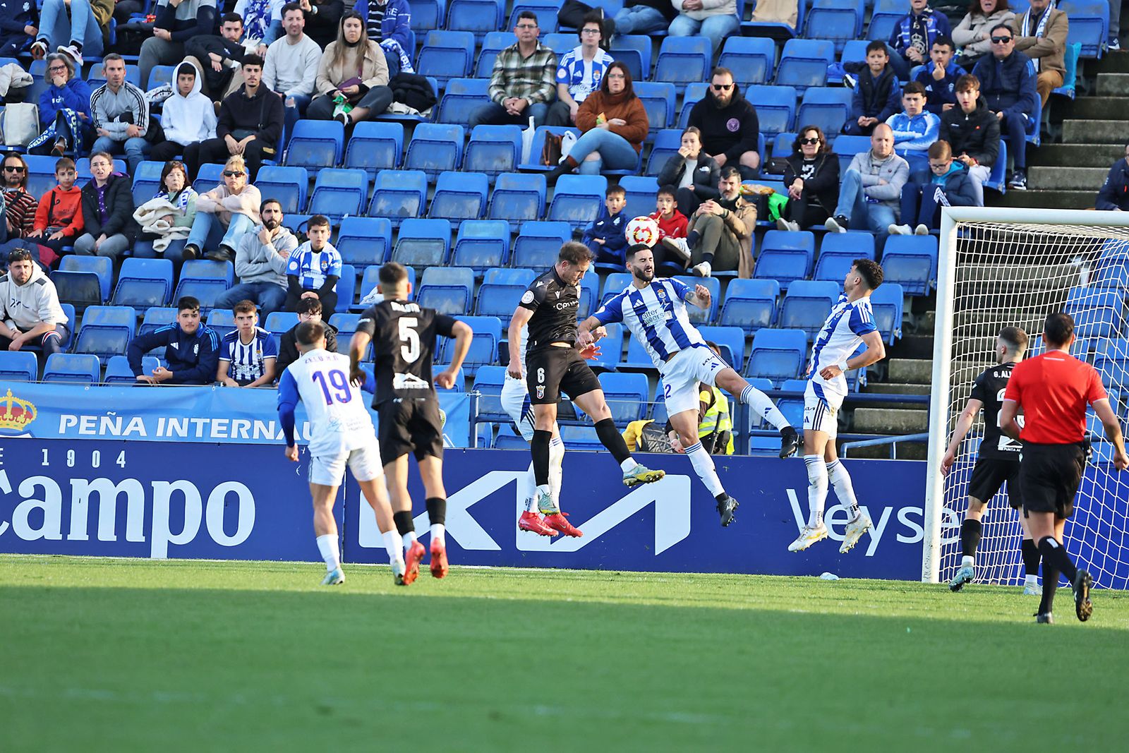 Las imágenes del encuentro entre el Recreativo de Huelva y el Ceuta