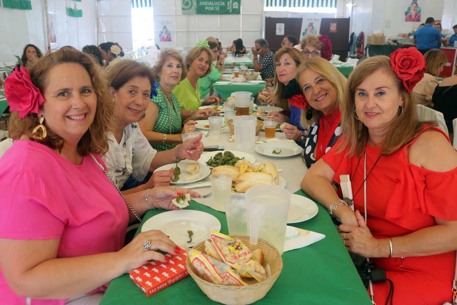 Búscate en las imágenes del viernes de Feria de Puerto Real