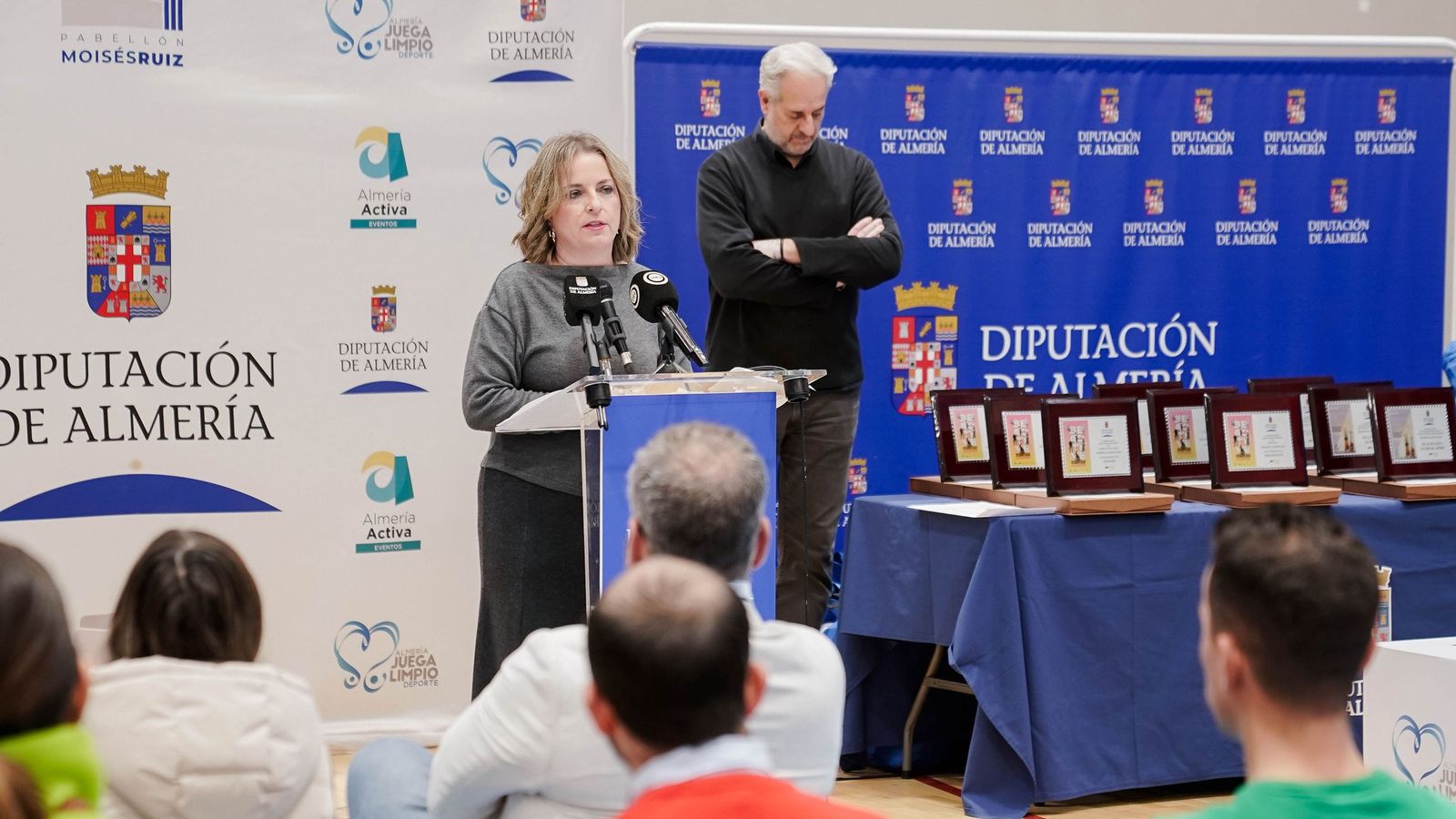 La diputada de Deportes, María Luisa Cruz, durante su intervención en la entrega de reconocimientos.
