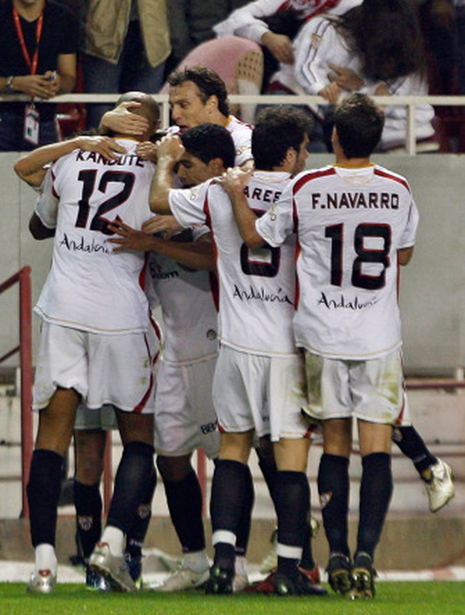 El Sevilla se reencuentra con la victoria pero no con el juego (1-0)