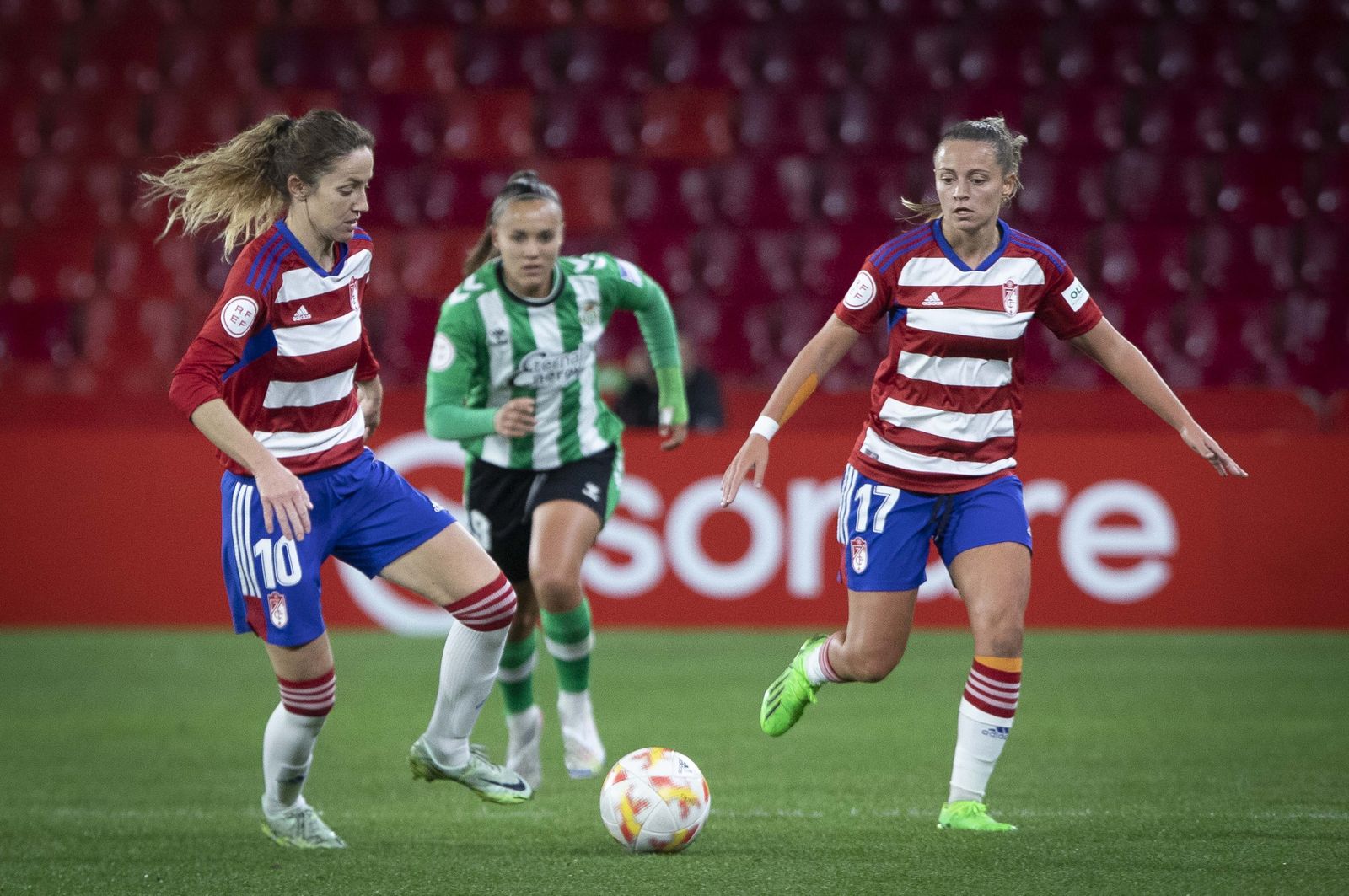 El Granada CF-Real Betis  de la Copa de la Reina, en imágenes