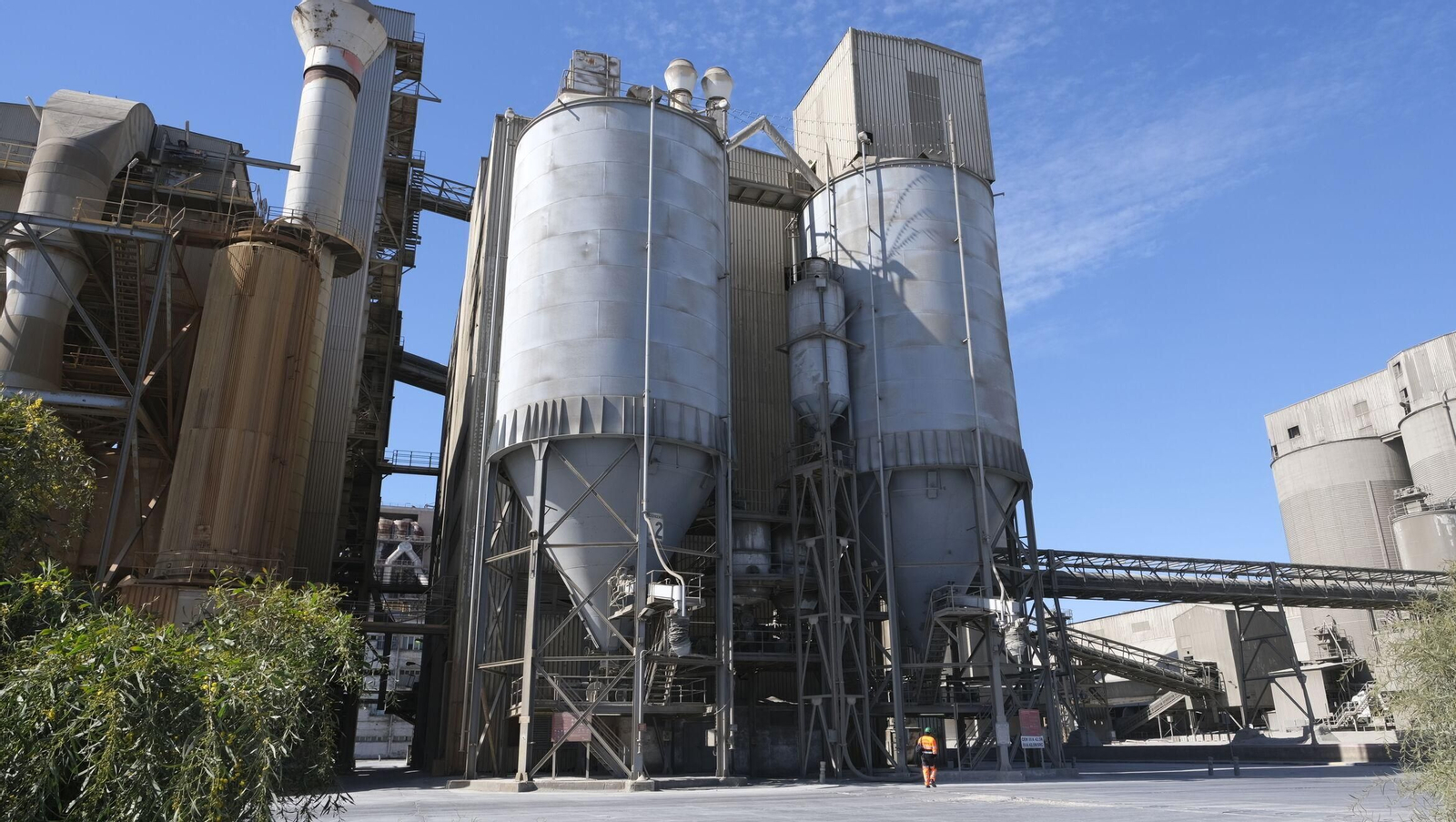 Fábrica de Holcim en Carboneras.